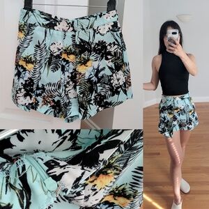 Floral Print Women's Shorts